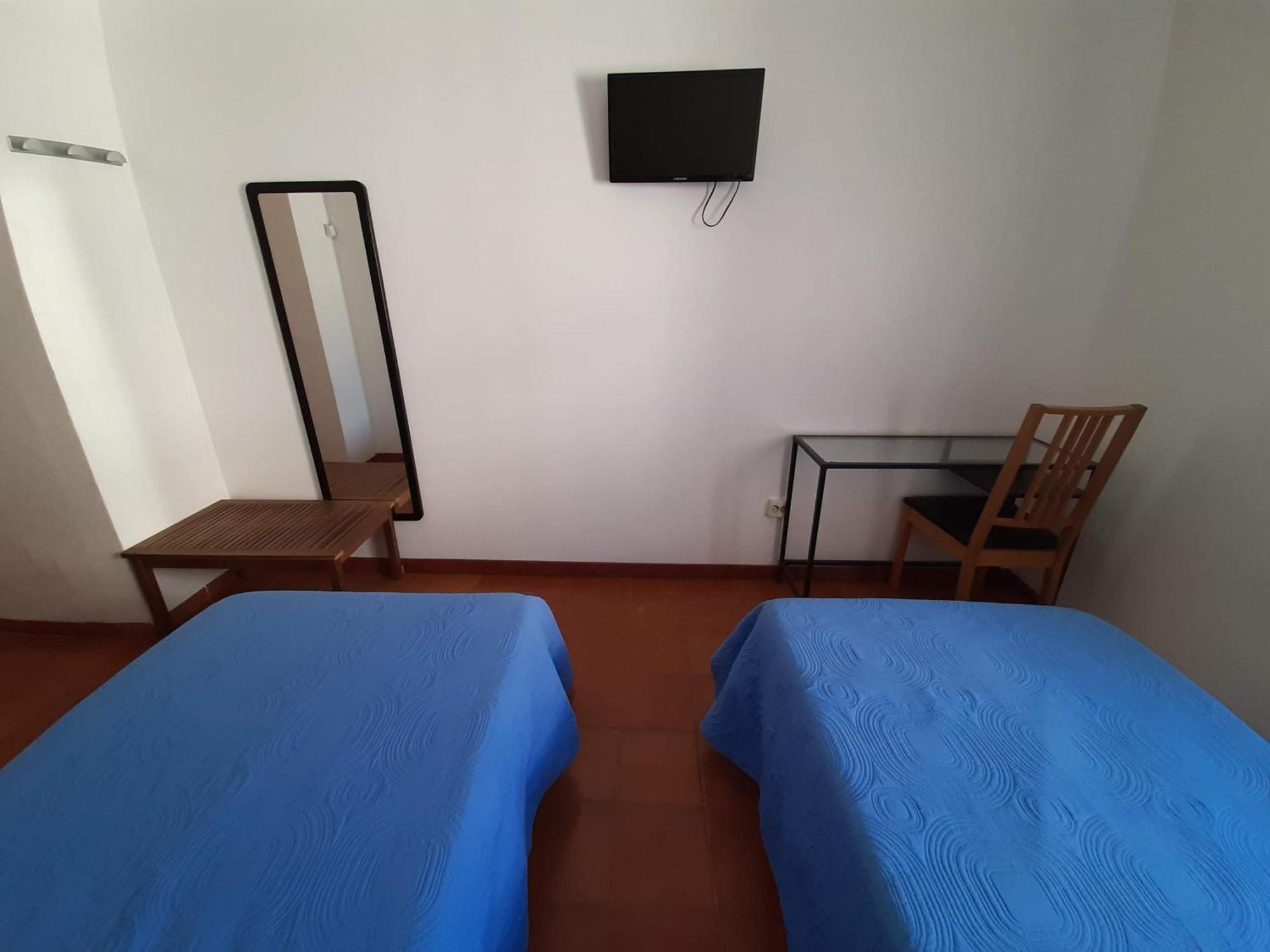 Hotel Buenavista Estepona Quarto foto A room at the hostel